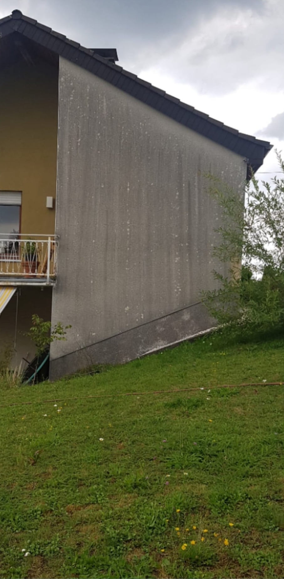 Fassadenreinigung vorher